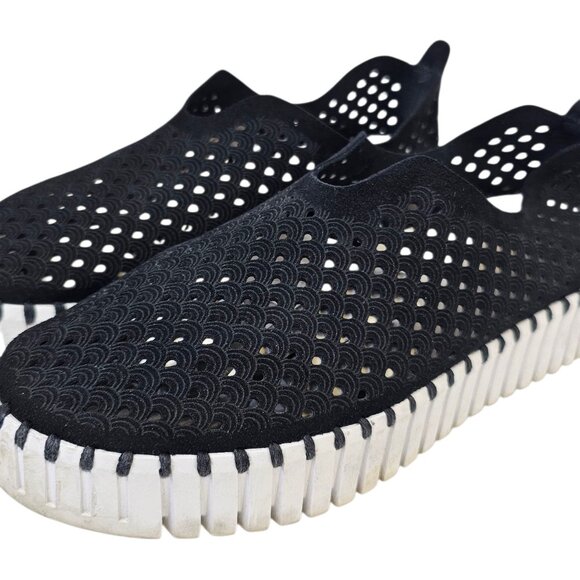 Ilse Jacobsen Tulip Perforated Slip On Shoes, Black, Platform,Size 39 / US 8.5-9 - Picture 2 of 9